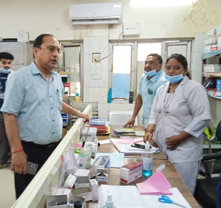 देहरादून के सीएमओ ने एसपीएस चिकित्सालय ऋषिकेश का किया निरीक्षण, व्यवस्थाओं का जायजा लिया