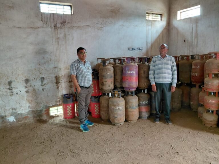 जिला प्रशासन की बड़ी कार्रवाई; मैसर्स हीरा गैस सर्विस के सभी 14 हजार गैस कनेक्शन निकटवर्ती गैस पर किए ट्रांसफर