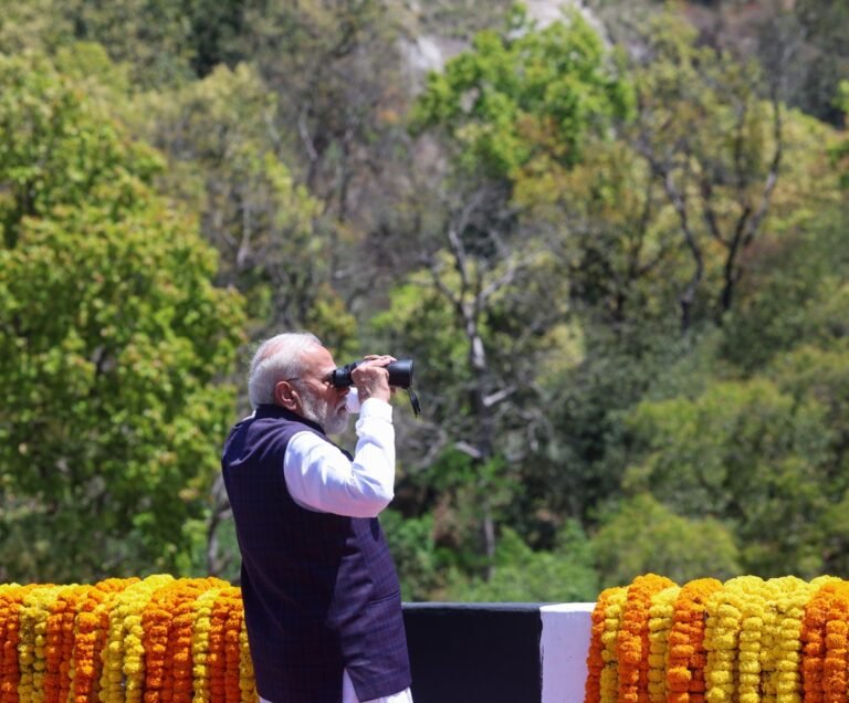 प्रधानमंत्री ने देहरादून में आयोजित भव्य समारोह में किया 210 किमी लंबे, दिल्ली -देहरादून इकोनॉमिक कॉरिडोर का लोकार्पण किया